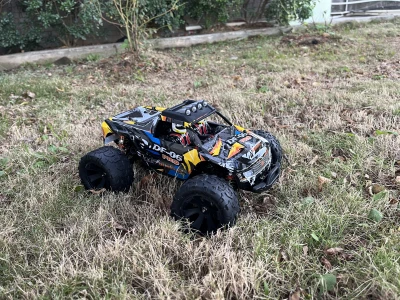DF models RC Truck DF-06 PRO Brushless s gyroskopem, 1:14 RTR v tuningovém provedení