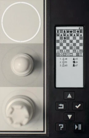 DGT Šachový počítač DGT Centaur vánoční akce s dárkem navíc (AKČNÍ CENA)