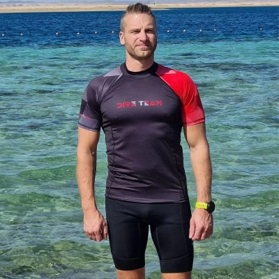 Dive Team Pánské lycrové triko MAN, krátký rukáv