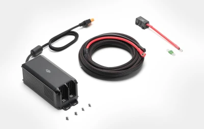 DJI Power 1kW rychlá nabíječka do auta