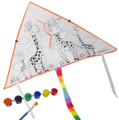 Drak létající nylonový k vybarvení žirafy 93x46cm set s barvičkami a štětcem Drak létající nylonový k vybarvení žirafy 93x46cm set s barvičkami a štětcem