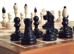 Drevene sachy.cz Česká klubovka Original s dřevěnou intarzovanou šachovnicí