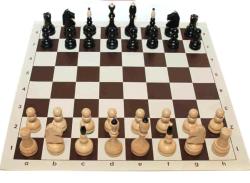 Drevene-sachy Klasická klubovka komplet s rolovací šachovnicí a taškou