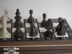 Drevene-sachy.cz Drevene sachy.cz Šachy magnetické dřevěné hnědé