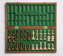 Dřevěné šachy.cz Turnajové šachy č. 5 lesklé se dvěma dámami