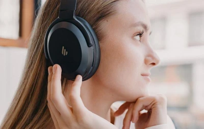 Edifier Bezdrátová sluchátka WH700NB Pro, ANC (černá)