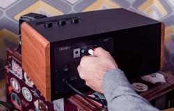 Edifier Reproduktor D12 (hnědý)