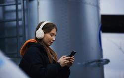 Edifier Bezdrátová sluchátka W820NB Plus, ANC (béžové)