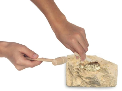 Efko IGRÁČEK Archeológ figúrka egyptské vykopávky maska faraóna a soška Bastet