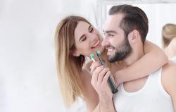 Fairywill Sonické zubní kartáčky se sadou hlavic a pouzdrem FW-507 (černá a růžová)