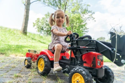 Falk Šliapací traktor 2030M Red Supercharger pedal charger s odpojiteľnou vlečkou