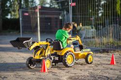 Falk Šlapací traktor 2086Y Komatsu