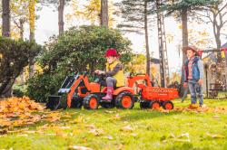 Falk šlapací traktor 2090W Kubota s přední a zadní lžící a přívěsem