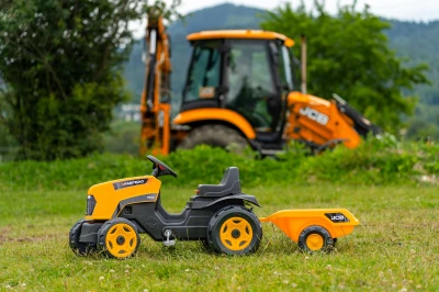 Falk Šlapací traktor JCB s vlečkou