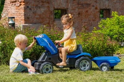 Falk Šlapací traktor New Holland s vlečkou