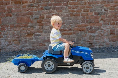 Falk Šlapací traktor New Holland s vlečkou