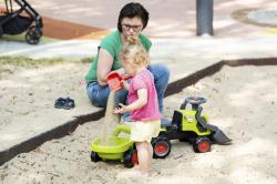 Falk Traktor Baby Claas s čelním nakladačem, bagrem a vlečkou