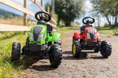 Falk Traktor Country Farmer šlapací Zelený vozítko set s valníkem