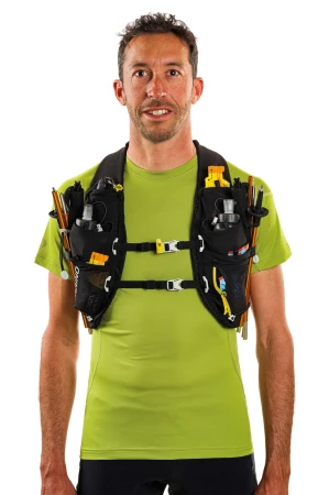 Ferrino X-Vest 5 černá běžecká vesta