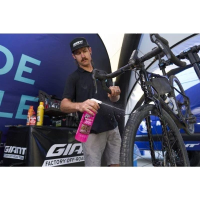 Finish Line Bike Wash 1l rozprašovač