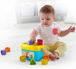 Fisher Price Baby moje první vkládačka set kyblík + 10 kostek plast pro miminko