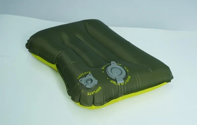 Flextail Tiny Pillow zelený nafukovací polštář