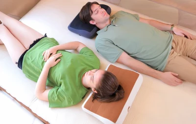 Flextail Zero Pillow hnědý nafukovací cestovní polštář