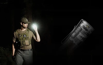 Flextail Zero 1200 černá LED svítilna