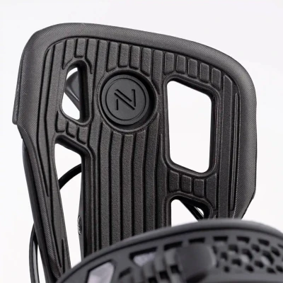 Flow Fuse black 26/27 snowboardové vázání (výklopná pata)
