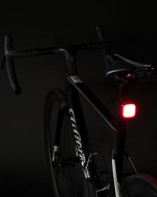 Force Blikačka zadní COB 2.0 25LM, 36 x LED, USB