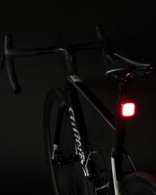 Force Blikačka zadná COB 2.0 25LM, 36 x LED, USB