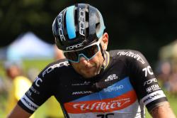 Force APEX, bílo-šedé, černé skla cyklistické brýle