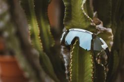 Force ARCADE bílo-černé cyklistické brýle - černá zrc. skla