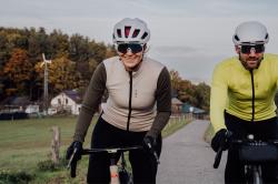 Force EPIC bílé, modré fotochromatické sklo - cyklistické brýle