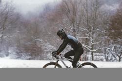 Force BULL HUE černá-šedá cyklistická přilba POUZE S-M 54-58 cm (VÝPRODEJ)