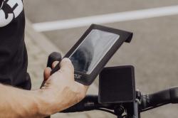 Force Obal na mobil na riadidlá DIVE vodotesný, čierny