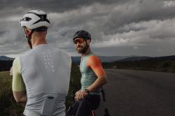 Force LIMIT šedo-limetkový cyklodres - kr. rukáv