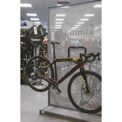 Force Držák kola na zeď pod rám sklopný Fe, černý