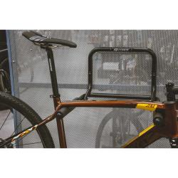 Force Držák kola na zeď pod rám sklopný Fe, černý