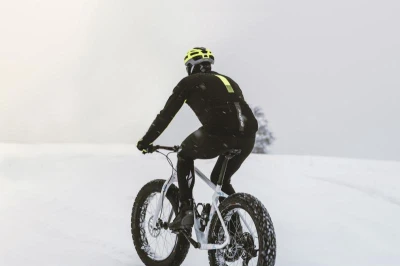 Force FROST čierno-fluo pánska softshell cyklobunda IBA 3XL (VÝPREDAJ)