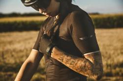 Force GOLD LADY černý dámský cyklodres - kr. rukáv POUZE M (VÝPRODEJ)