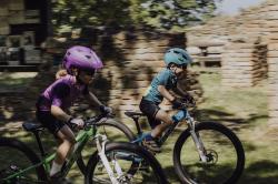 Force KID VICTORY černé kraťasy se šráky a vložkou