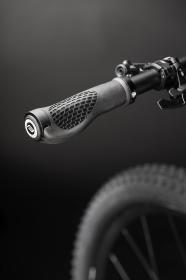 Force Madla ERGO jištěná, celočerná, balená