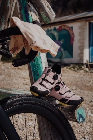 Force MTB REVO 2 růžové dámské cyklotretry POUZE EU 40 (VÝPRODEJ)
