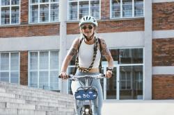 Force DOWNTOWN modro-zelená dámská cyklistická přilba