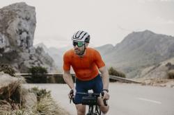 Force NEO bílo-černá cyklistická přilba