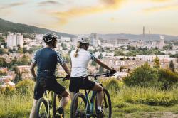 Force NEO modro-bílá cyklistická přilba