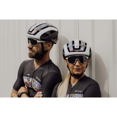 Force NEO VIVID bílo-černá cyklistická přilba