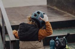 Force ZEBU s blikačkou petrolejová dětská cyklistická přilba