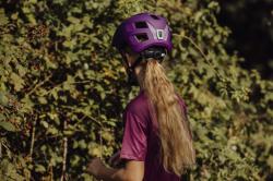 Force ZEBU s blikačkou fialová dětská cyklistická přilba